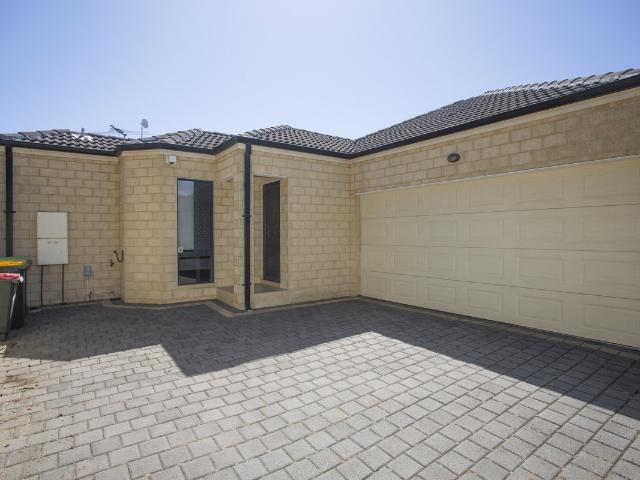 Low Maintenance 3X2 Rear Villa