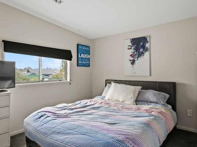 Low Maintenance, City Fringe Living