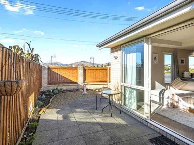 Low Maintenance Downsizing Without Compromise