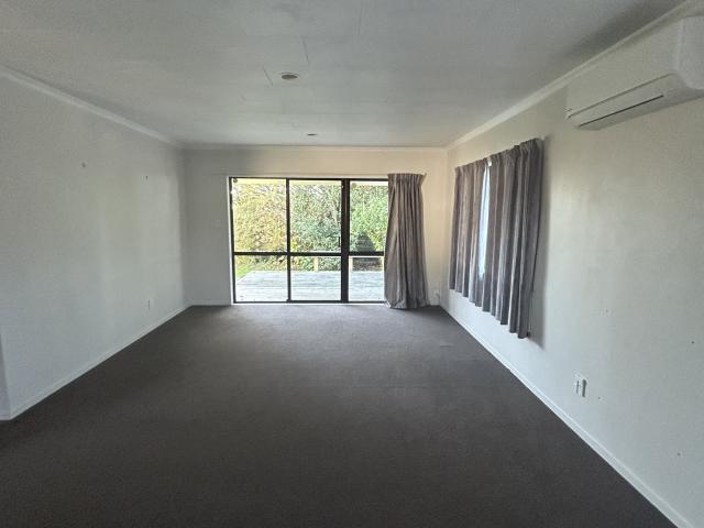 Low Maintenance Home in Sought After Merrilands