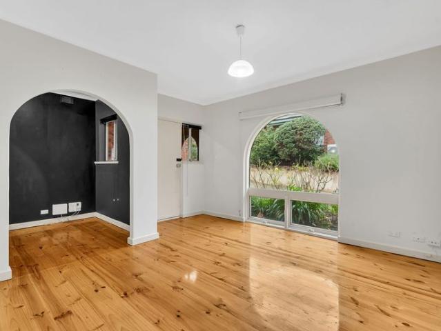 Low Maintenance Living in a Sought After Torrens Park Location