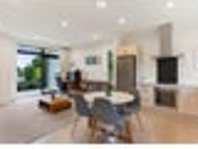 Low Maintenance Living in Family Friendly Location