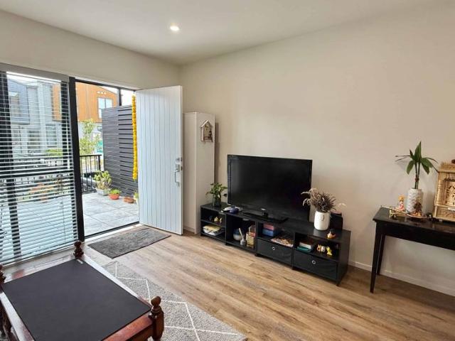Low maintenance modern living!