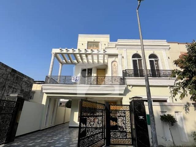 Low Price 10 Marla Houses available for Sale in bahria orchard phase 1