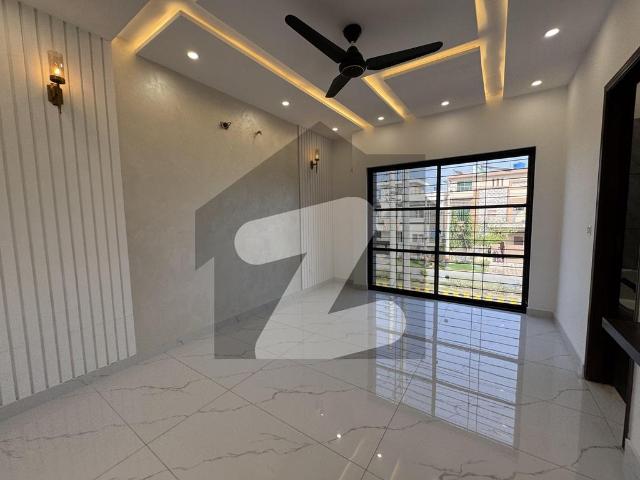 Low Price House 10 Marla Central Park Housing Scheme