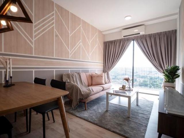 LOW RENTStylish 21 Bedrooms Fully Furnished Emporis Kota Damansara