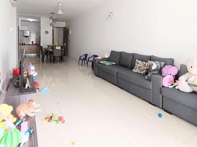 Low unit Facing pool Apartment Sentral Residences 1 2 Kajang