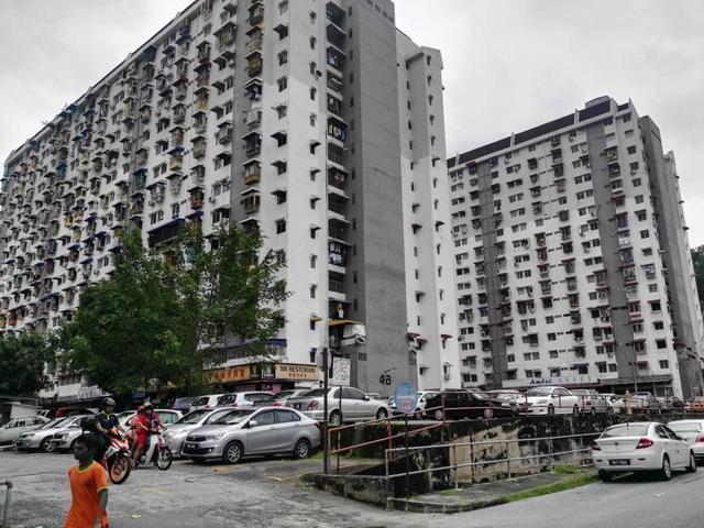 LOWEST PRICE 4B Farlim Flat 512sf Mid Floor Farlim Ayer Itam