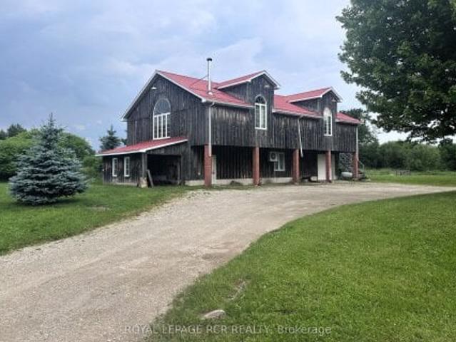 Lower 428 Main Street W