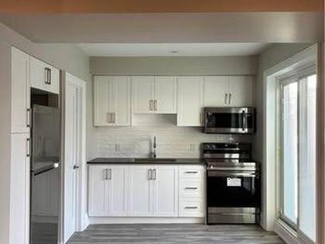 Lower 4308 Curia Crescent, Mississauga, ON, L4Z 2X4 house for lease | Listing ID W13449 | Royal LePage