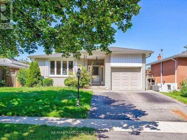 Lower 4395 Longmoor Drive, Burlington, ON, L7L 1X8 house for lease | Listing ID W13502 | Royal LePage