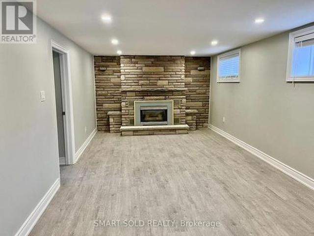Lower 52 Monkswood Crescent, Newmarket, ON, L3Y 2K1 house for lease | Listing ID N13706 | Royal LePage