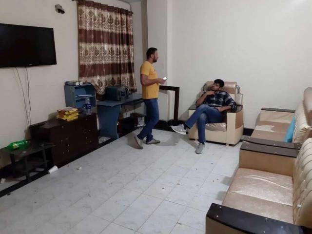 Lower 5 marla portion 2 beds near rahim store iqbal town lahore allama iqbal town id 16017