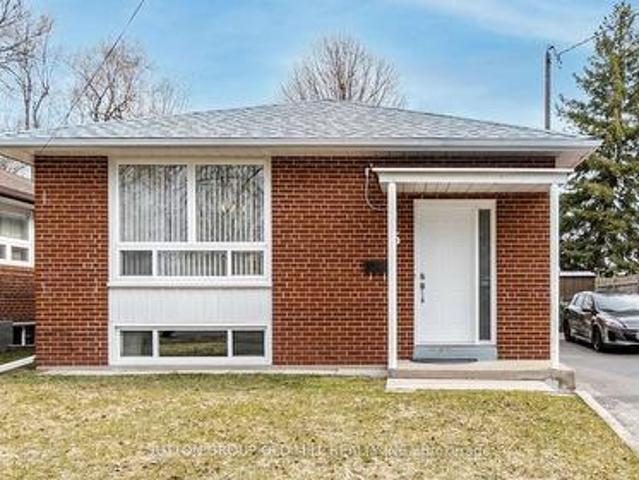 Lower 5 Applefield Drive, Toronto, ON, M1P 3X8 house for lease | Listing ID E13517 | Royal LePage