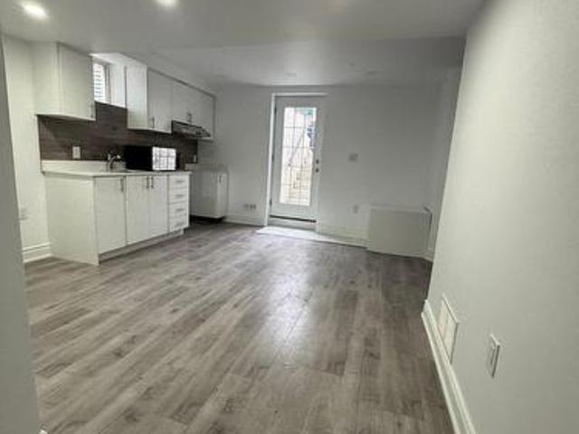 Lower 674 Thompson Road S, Milton, ON, L9T 0C7 house for lease | Listing ID W13108 | Royal LePage