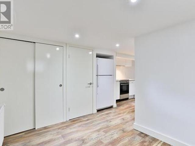 Lower 70 Concord Avenue, Toronto, ON, M6H 2P1 house for lease | Listing ID C13556 | Royal LePage