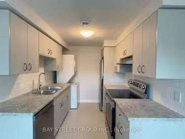 Lower 75 Hillcrest Road, Port Colborne Main Street, ON, L3.