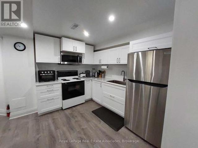 Lower 7 Maria Street, St. Catharines, ON, L2S 3Y3 house for lease | Listing ID X13509 | Royal LePage