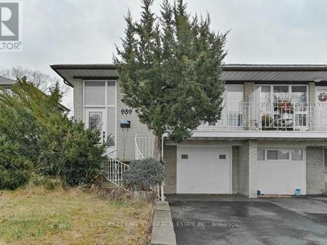 Lower 989 Old Cummer Avenue, Toronto, ON, M2H 1W5 investment for lease | Listing ID C13534 | Royal LePage
