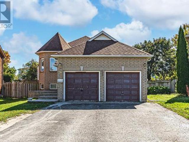 Lower 9 Kestrel Court, Barrie, ON, L4M 6P6 house for lease | Listing ID S13419 | Royal LePage