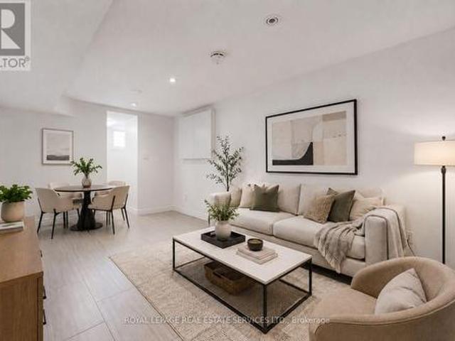 Lower 119 Essex Street, Toronto, ON, M6G 1T4 house for lease | Listing ID W13592 | Royal LePage