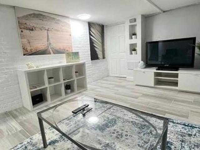 Lower 132 Grace Street, Toronto, ON, M6J 2S2 house for lease | Listing ID C13550 | Royal LePage