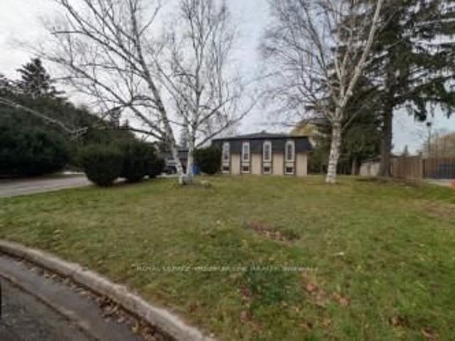 Lower 14 Valleycrest Drive, King City | 2Beds/1Bath, Townhouse, $1,700/mo | Condos. Ca
