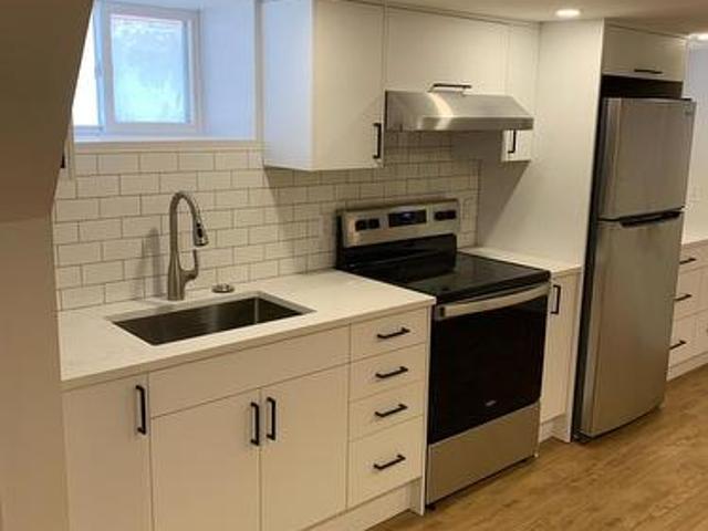 Lower 1527 Dufferin Street, Toronto, ON, M6H 3L5 house for lease | Listing ID W13455 | Royal LePage