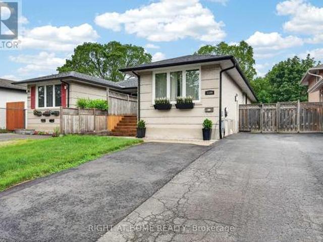 Lower 1599 Sandgate Crescent, Mississauga, ON, L5J 2E3 house for lease | Listing ID W13471 | Royal LePage