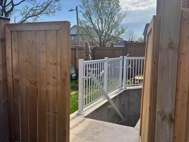Lower 171 River Glen Boulevard, Oakville, ON, L6H 5Y6 house for lease | Listing ID W13491 | Royal LePage