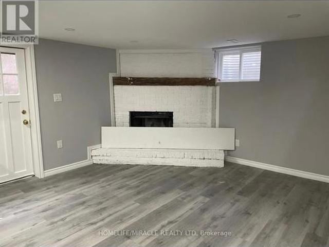 Lower 23 Jay Court, Kitchener, ON, N2E 1P7 house for lease | Listing ID X13596 | Royal LePage