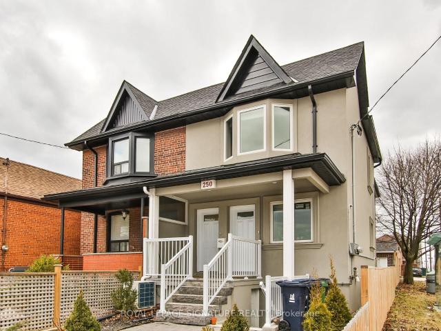 Lower 250 Nairn Avenue in Toronto: Caledonia Fairbank House for lease Toronto W03: MLS®# W13073906