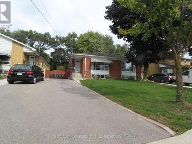 Lower 3653 Anniversary Road, Mississauga, ON, L5C 2G2 house for lease | Listing ID W13583 | Royal LePage