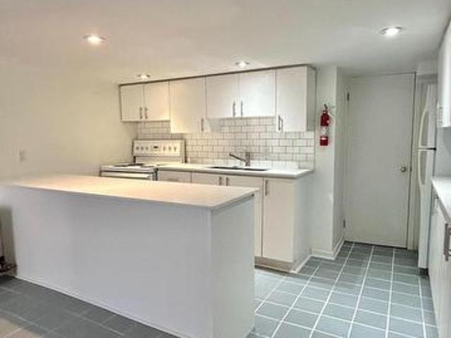 Lower 375 Palmerston Boulevard, Toronto, ON, M6G 2N5 house for lease | Listing ID C13601 | Royal LePage
