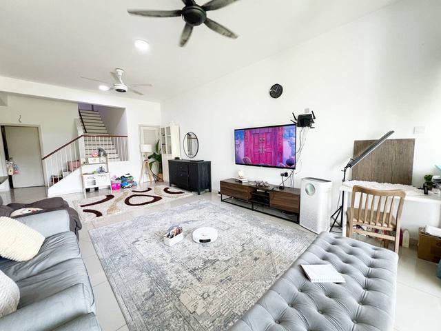 Lower Unit PRIMER GARDEN TOWN VILLA CAHAYA SPK