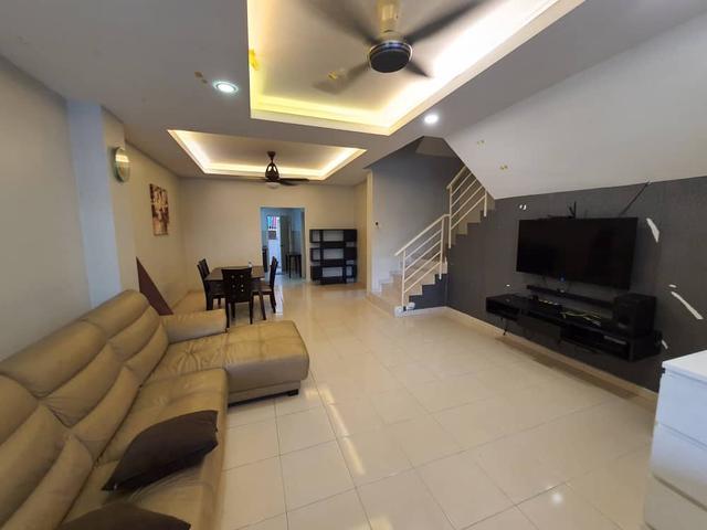 Lower Unit Renovated Alam Putra Sanctuary Townhouse Seri Kembangan