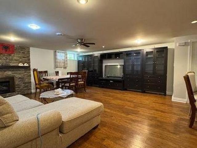 Lower Unit 2171 Corsair Road, Mississauga, ON, L5A 2L7 house for lease | Listing ID W13546 | Royal LePage