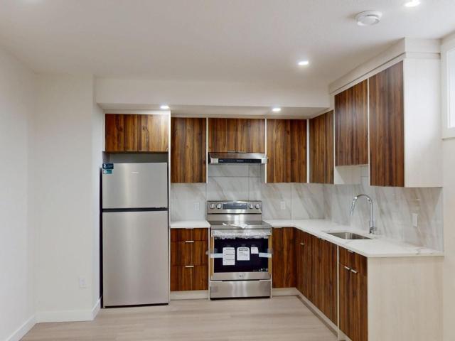 Lower A 215 Corner Glen Garden NE 2 beds [object Promise] for Rent