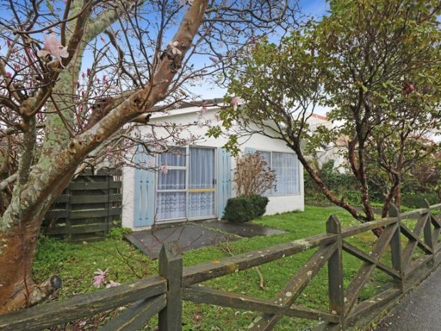 lower hutt, 2 bedrooms