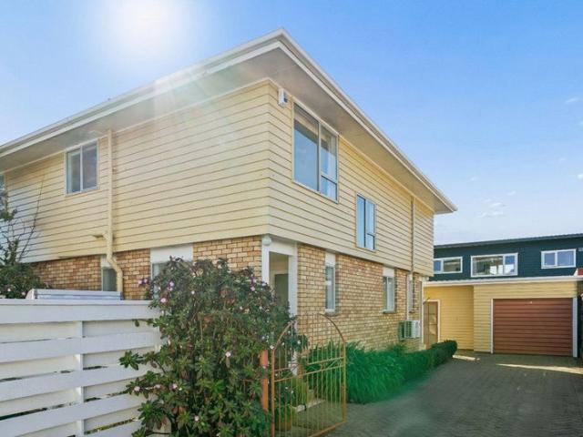 Lower Hutt, 3 bedrooms