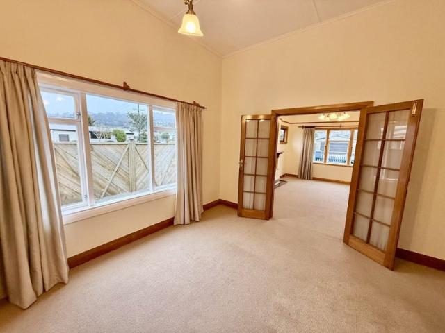 Lower Hutt, 3 bedrooms