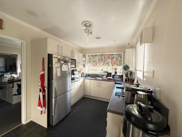 lower hutt, 3 bedrooms
