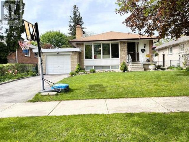 Lower Level 30 Tapley Drive, Toronto, ON, M9R 3P4 house for lease | Listing ID W12994 | Royal LePage