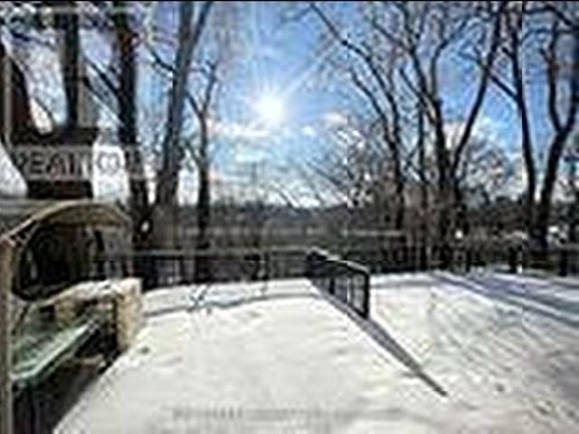 Lower Level 3 Ravenwood Place, Toronto, ON, M4B 2M4 house for lease | Listing ID E13443 | Royal LePage
