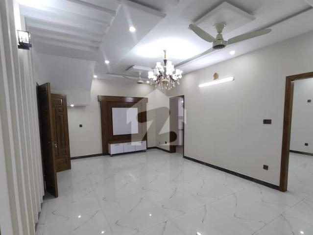 Lower Portion Of 14 Marla Available For Rent In I 8