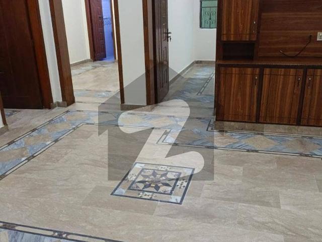Lower Portion Awailable In Alama Iqbal Town Lahore