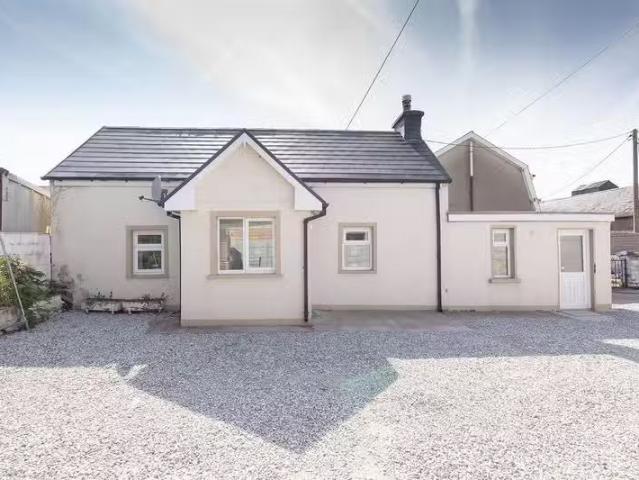 Lower Road, Ballinacurra, Midleton, Co. Cork, P25RC04 is for s.