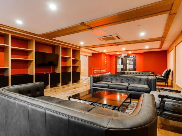 Loxley Quartier des Spectacles Modern Rentals in the Heart of Downtown Montreal