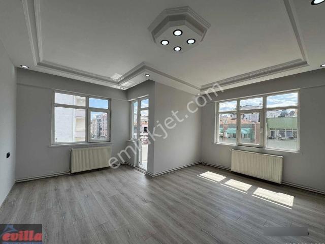 Lozan Caddesine Cephe Tertemız Kiralık 3 + 1