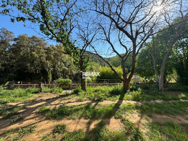 Llorà Sant Martí de Llémena, Girona | Finca rural de 6.000 m² con vivienda, manantial propio y gran potencial
